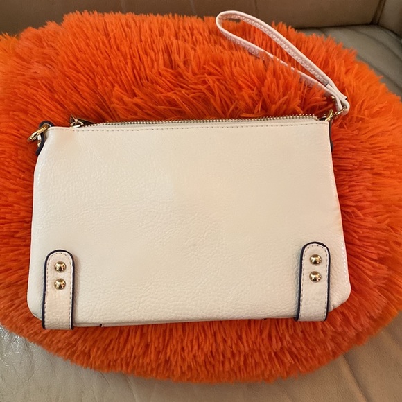 Wristlet - Picture 3 of 7